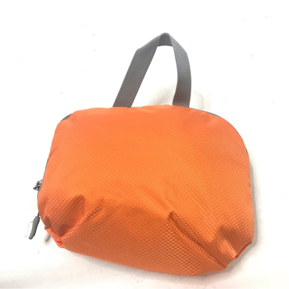 Zomake Joy Of Life Ultralight Backpack Foldable (10.4 oz) Orange Packable New - Picture 3 of 4